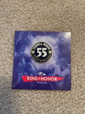 Terrell Suggs 55 Ring of Honor Commemorative Pin — Purple